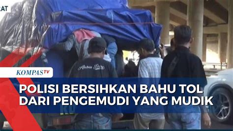 Polres Purwakarta Tertibkan Para Pemudik Yang Berhenti Di Bahu Jalan