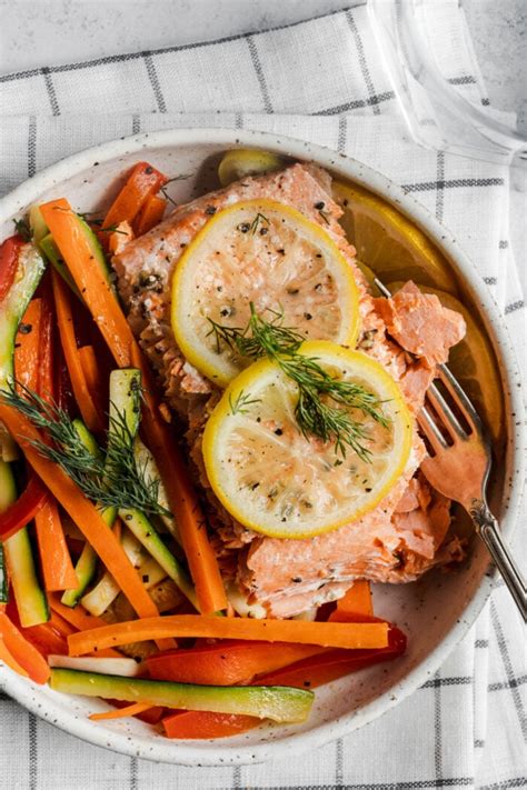 15 Minute Instant Pot Flaky Lemon Pepper Salmon Wholesomelicious