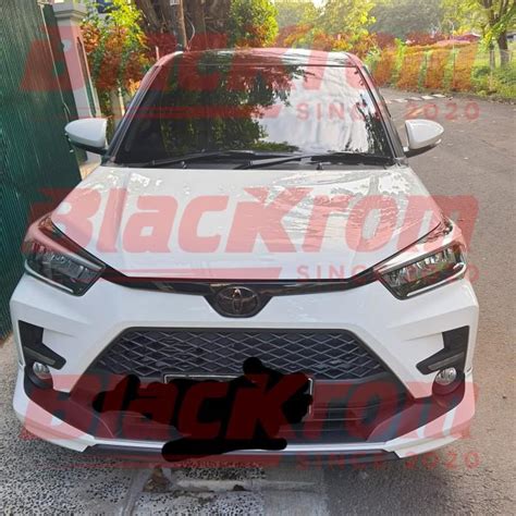 Jual Logo Emblem Black Chrome Depan Toyota Raize 2021 Shopee Indonesia