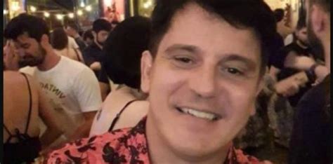 Professor é Achado Morto Em Casa Após Encontro Via Aplicativo De