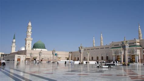 Background Masjid Madinah