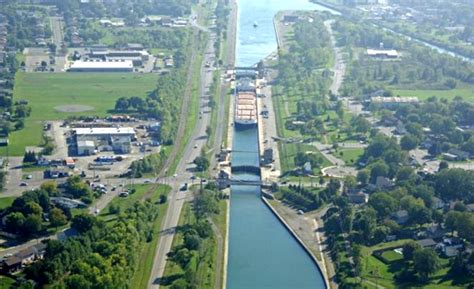 Welland Canal, Ontario, Canada