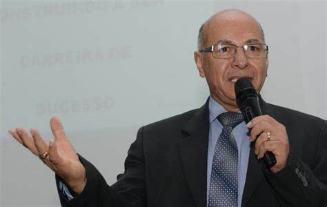 Professor Alcides Folha Z