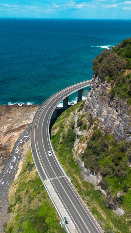 Sea cliff bridge · Free Stock Photo