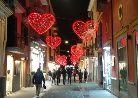 Pozzuoli Citt Dellamore Cinque Giorni Di Eventi Per San Valentino E