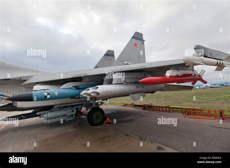 Mig 35 weapons hi-res stock photography and images - Alamy