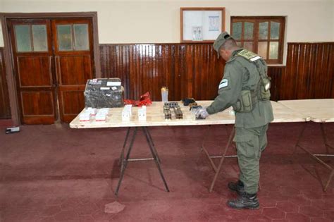 Abren encomiendas y descubren distintos medicamentos sin documentación