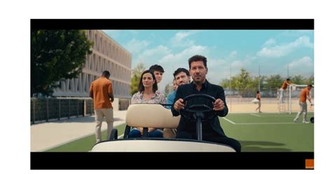 Dentsu Creative Lanza Con Orange “el Fútbol Lo Cura Todo” Progpublicidad