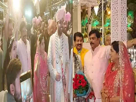 Anand Mohan Son Chetan Anad Weds Dr Ayushi Marriage In Dehradun Amazing