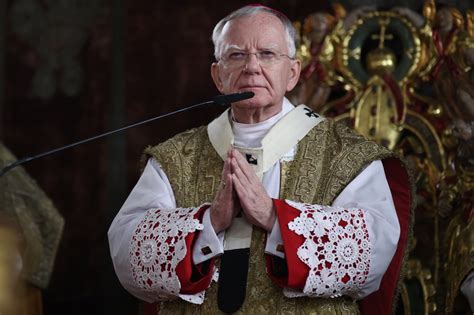 Abp Marek J Draszewski Skrytykowa Andrzeja Dud Uciekanie Od