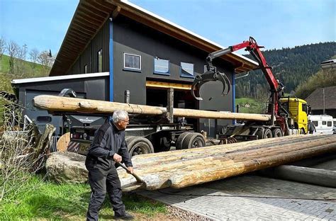 Flößerei in Schiltach Für Fahrt auf der Donau gerüstet