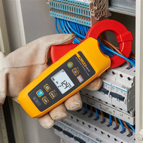 Fluke 368 FC Wireless Leakage Current Clamp Meter Rapid Online