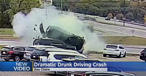 Dramatic Drunk Driving Crash In Wisconsin Caught On Camera Cbs Minnesota