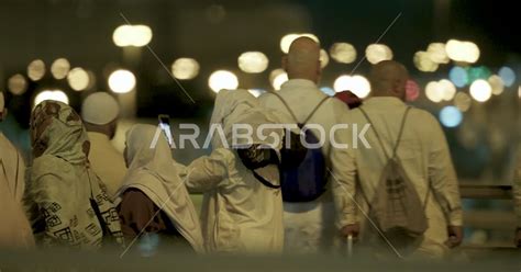 Sacred Islamic Landmarks And Places Pilgrims Preparing To Depart