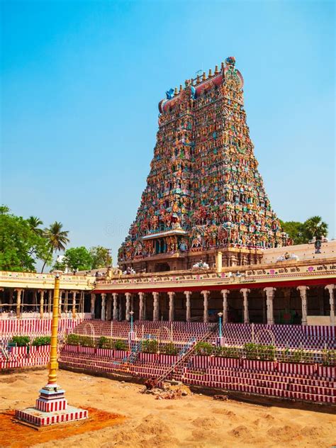 Meenakshi Amman Temple in Madurai Stock Image - Image of decoration ...