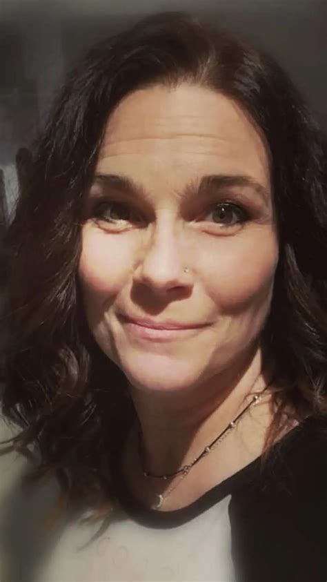 Mature Ginger Scrolller