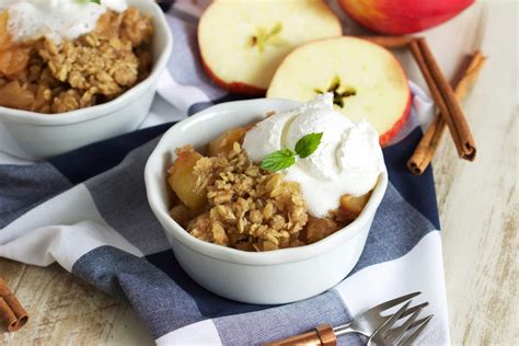 Easy Crock Pot Apple Crisp Recipe The Suburban Soapbox