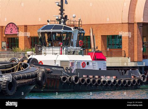 Tugboat Port Of Los Angeles San Pedro Southern California Usa Stock