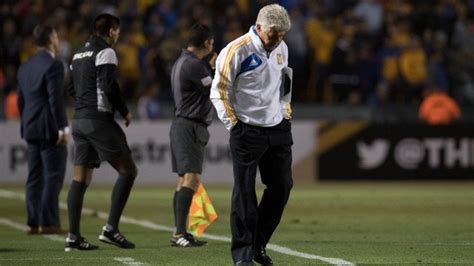 Tuca Ferretti Nuevo Dt Del Cruz Azul Se Fue En Taxi A Las Oficinas De