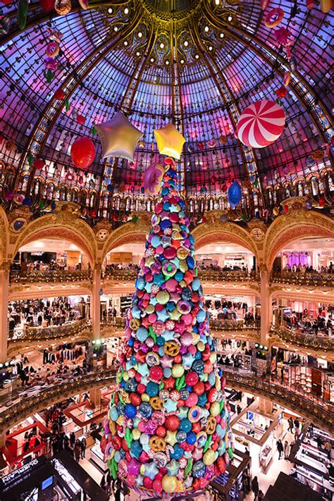 A Guide To Christmas In Paris Luxe Adventure Traveler