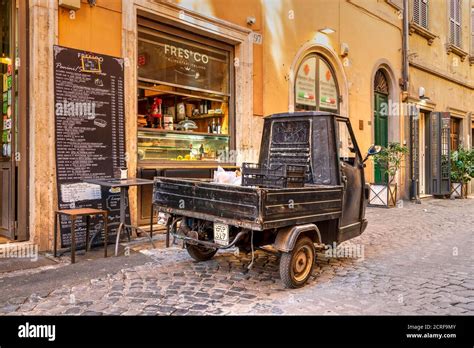 Three Wheeled Vehicle Hi Res Stock Photography And Images Alamy