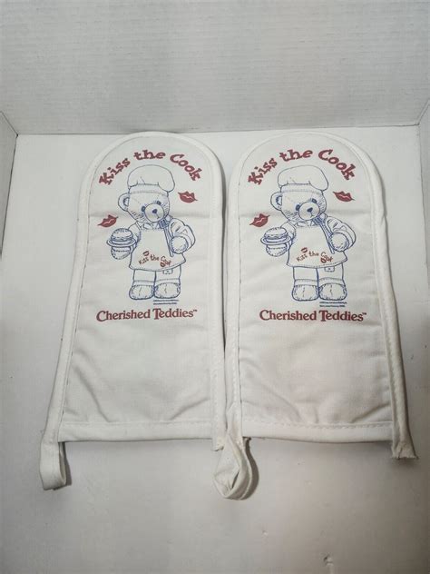 Kiss The Cook Cherished Teddies Oven Mittens Ebay