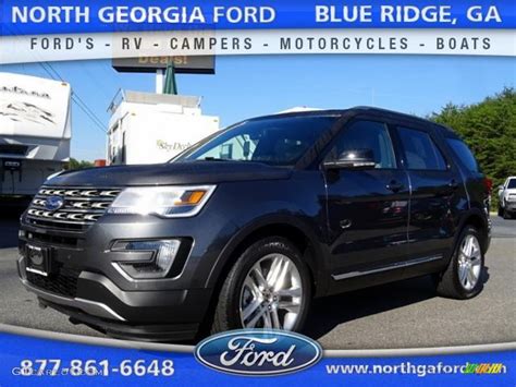 2016 Magnetic Metallic Ford Explorer XLT 107182999 Photo 33