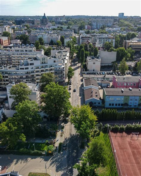 Remont ul Rewolucji 1905 r rozpoczęty Ciężki sprzęt jest już na