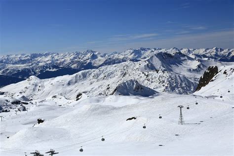 Roche De Mio Paesaggio Di Inverno Nella Stazione Sciistica Di La