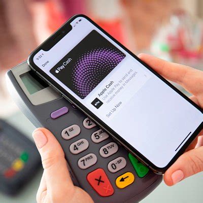 Как платить телефоном: 3 способа платить смартфоном вместо кредитки