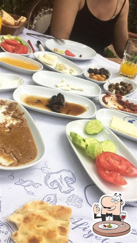 Samatya Cafe Van Kahvalt Salonu Estambul Carta Del Restaurante Y