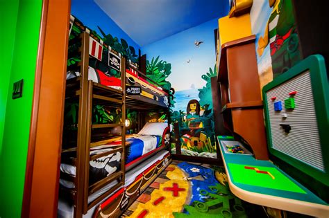 Room Types | Pirate Island Hotel | LEGOLAND Florida Resorts