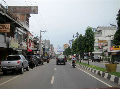 Jalan Raya Medan Bandaaceh Di Sekitar Kota Stabat Kabup Flickr