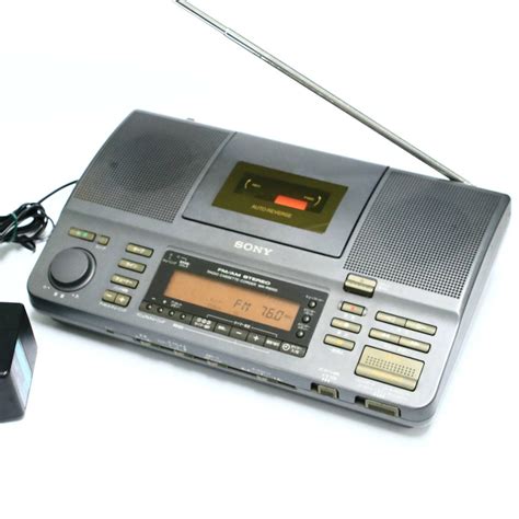 【やや傷や汚れあり】あa6242 【昭和レトロ】 Sony ソニー Fmam Stereo Radio Cassette Corder