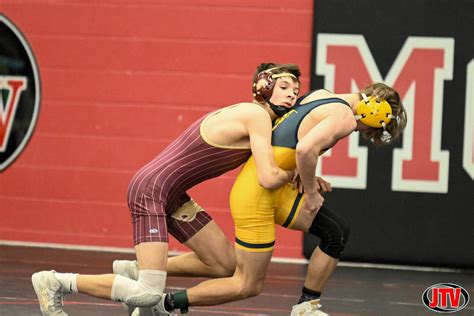 Division 2 Wrestling Individual Regionals 2 18 23 Photo Gallery Jtv