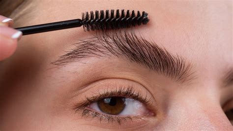 How To Perfect The Viral Soap Brow Trend