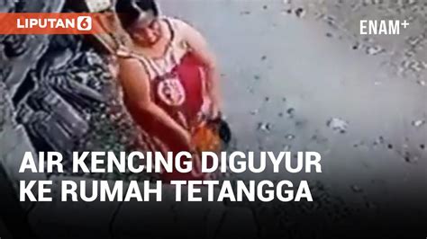 Viral Emak Emak Di Sidoarjo Siram Air Kencing Ke Depan Rumah Tetangga