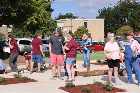 Alumni Photo Galleries | McMurry University