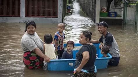 Hujan Guyur Jakarta Sore Ini 5 Ruas Jalan Di Jaksel Terendam