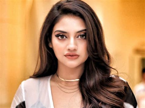 सांसद Nusrat Jahan ने दिया बेटे को जन्म पति से चल रहा विवाद प्रेमी लेकर