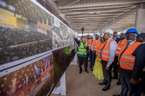 C Te D Ivoire Patrick Achi Sur Le Chantier De Construction Du Parc D