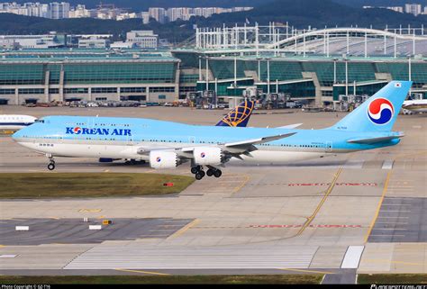 Hl Korean Air Boeing B Photo By Gz T Id