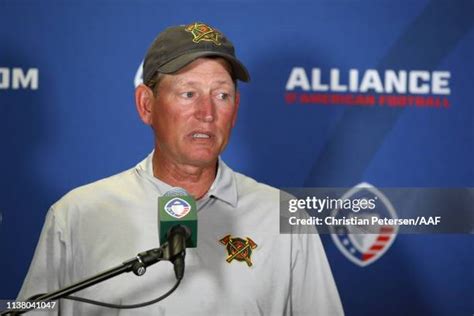 Rick Neuheisel Photos and Premium High Res Pictures - Getty Images