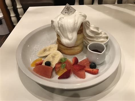 ふわふわスフレパンケーキミックスフルーツのホワイトタワー パンケーキ専門店Butter 茶屋町店 マインドフルにアドラーな日々2