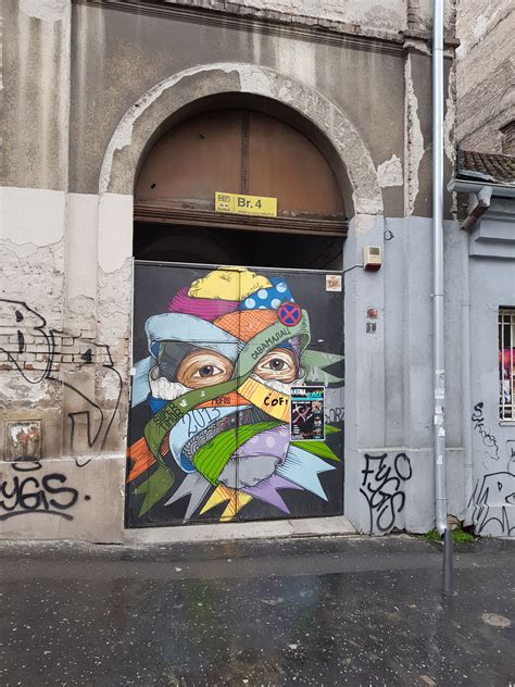 LATINA BLANCA Latinablanca