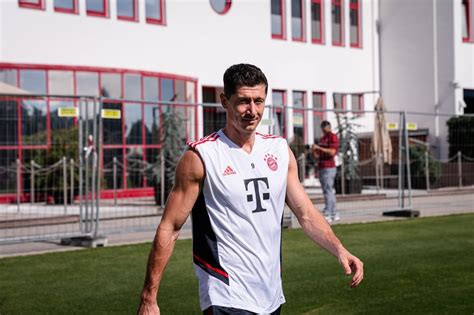 Bayern Aguarda Nova Proposta Do Barcelona Por Lewandowski Lance