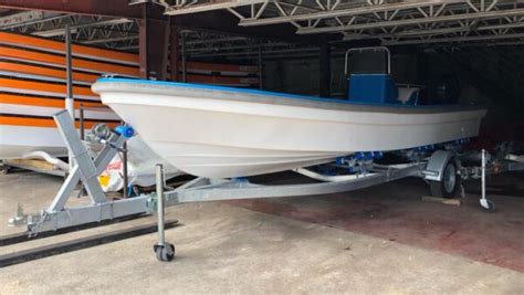 23 Ft Fiberglass Panga Boat Whiteblue Royal Pacific Motors Rpm