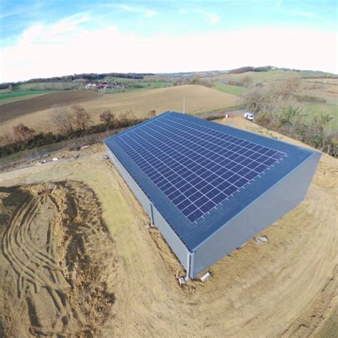 Bâtiment agricole photovoltaïque à Toulouse Ceneo Energie