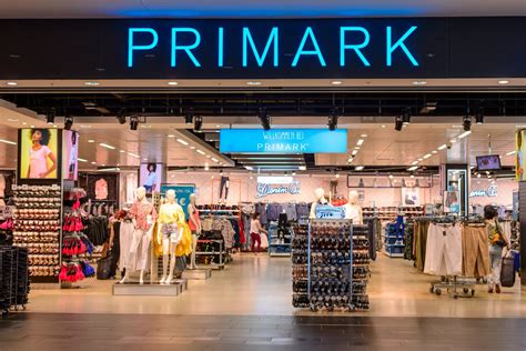 Primark - Primark abre en la Gran Vía de Madrid su mayor tienda de ...