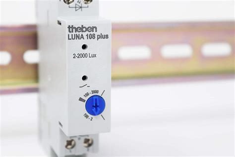 Сумеречное реле Theben LUNA 108 plus AL с датчиком накладного монтажа в ...